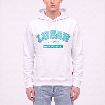 3ESSEN® LUSAN Hoodie WEISS mit gestickter LUSAN-Stickerei – Vorderseite